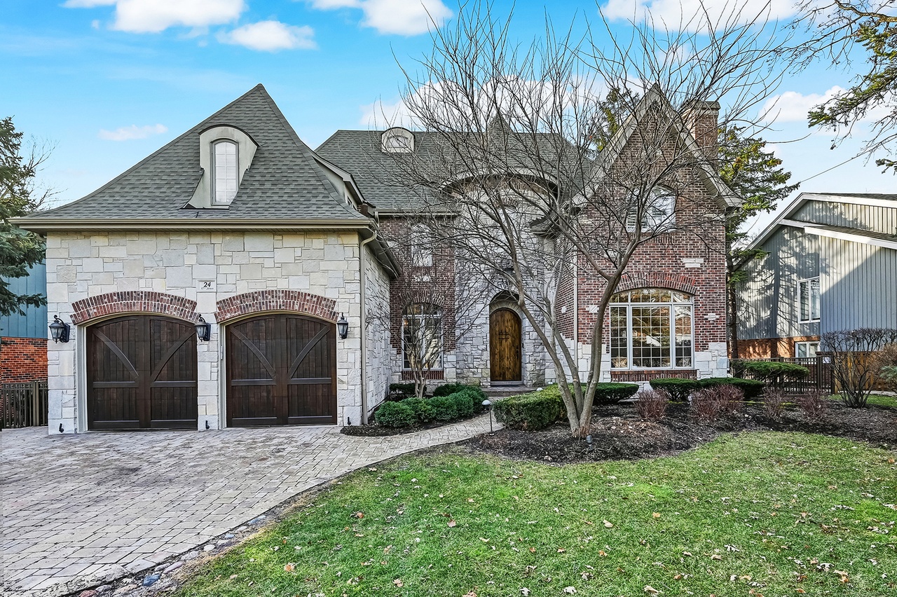 Flagship estate exterior