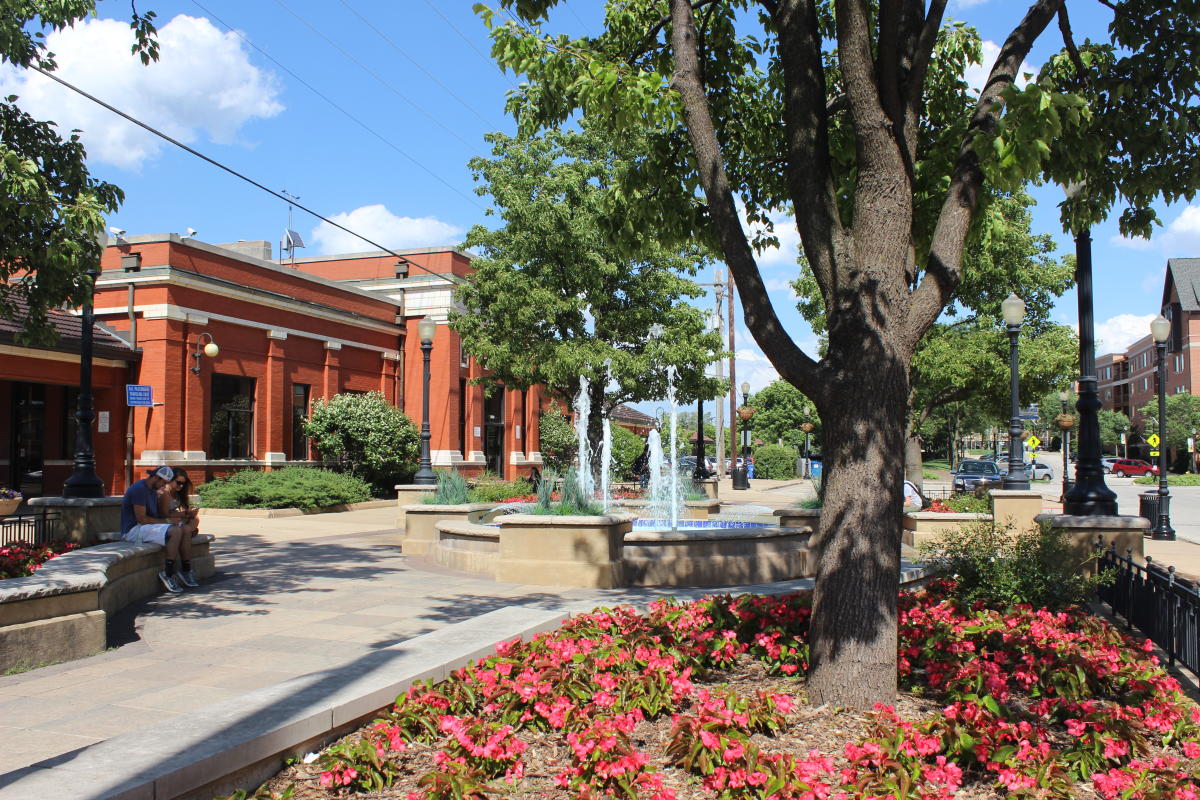 Downers Grove streetscape
