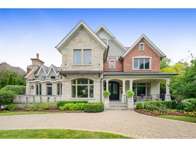 Undisclosed Address, Hinsdale, IL